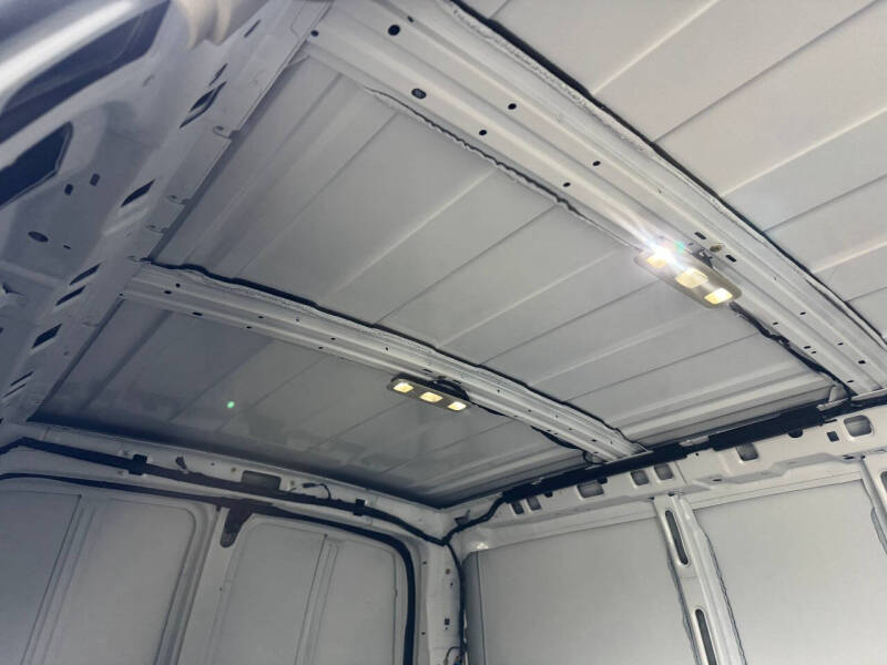 2021 Chevrolet Express 2500