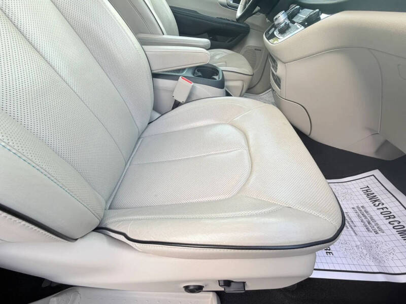 2019 Chrysler Pacifica Hybrid