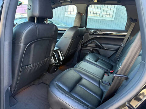 2015 Porsche Cayenne S