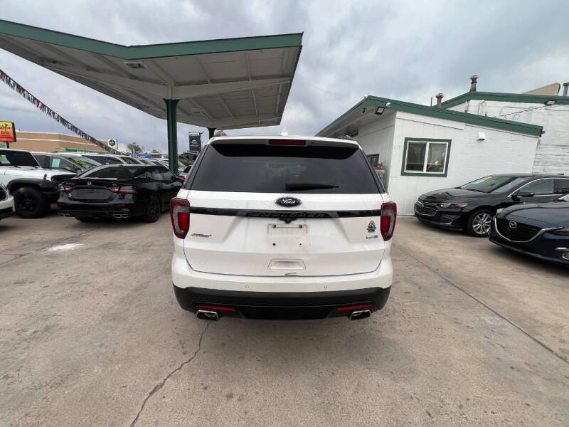 2017 Ford Explorer Sport