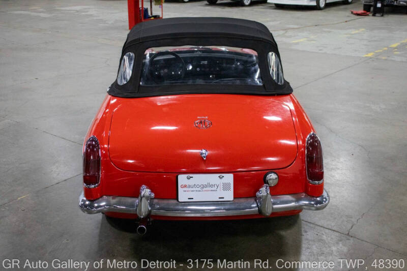 1965 MG MGB