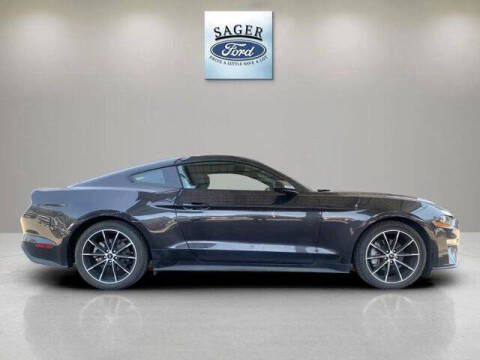 2022 Ford Mustang EcoBoost