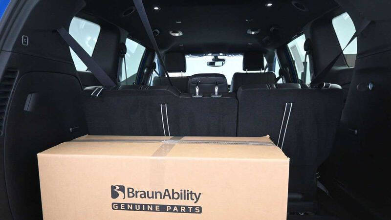 2026 Chrysler Pacifica Select
