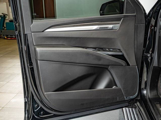 2025 Cadillac Escalade-V