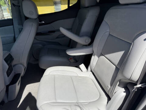 2020 GMC Acadia SLT
