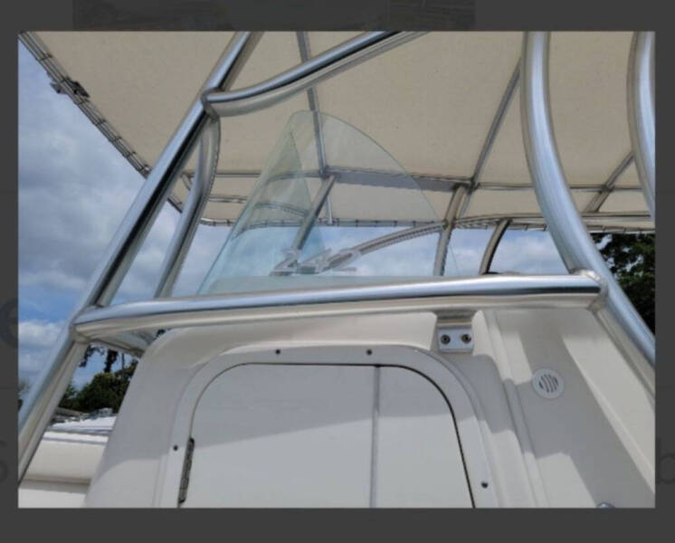 2022 Sailfish Boats 242 CC