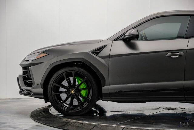 2022 Lamborghini Urus