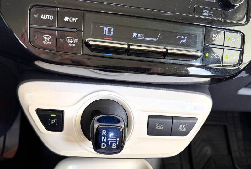 2016 Toyota Prius Four