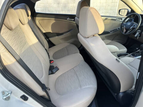 2016 Hyundai Accent SE