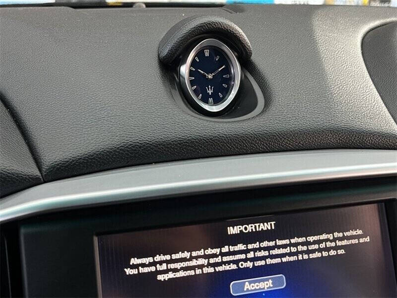 2015 Maserati Ghibli