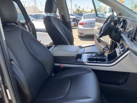 2024 Kia Carnival