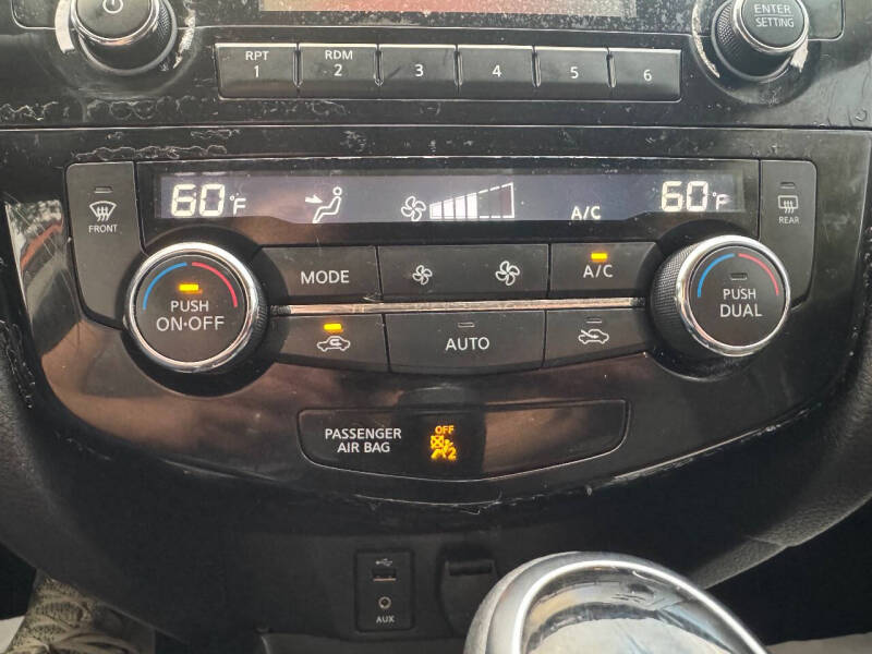 2017 Nissan Rogue Sport SV