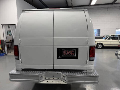 2005 Ford E-Series E-350 SD