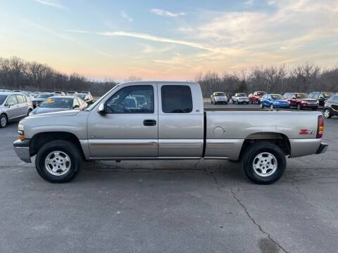 2000 Chevrolet Silverado 1500 for sale at CARS PLUS CREDIT in Independence MO
