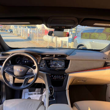 2018 Cadillac XT5 Premium Luxury