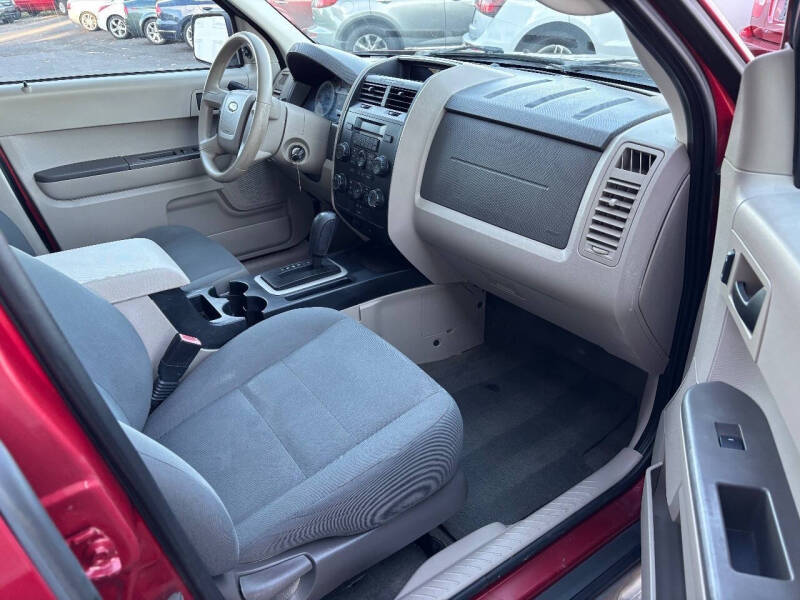 2009 Ford Escape XLS