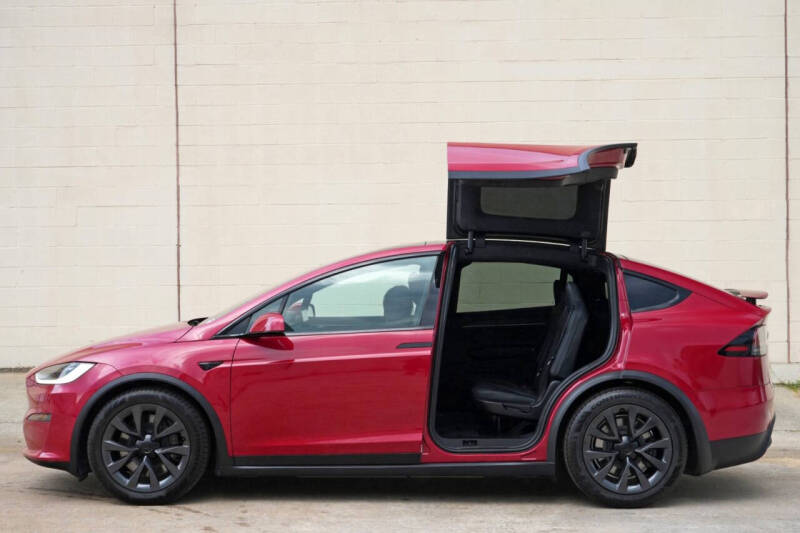 2023 Tesla Model X Standard Range