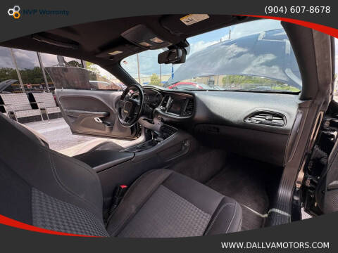 2015 Dodge Challenger SXT