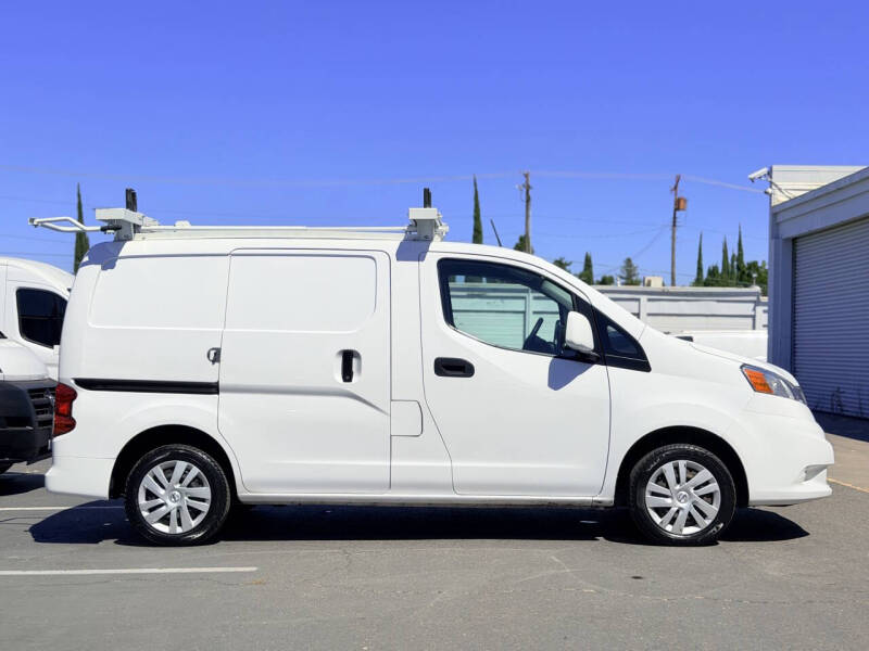2021 Nissan NV200 SV