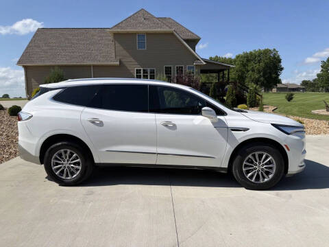 2023 Buick Enclave Essence