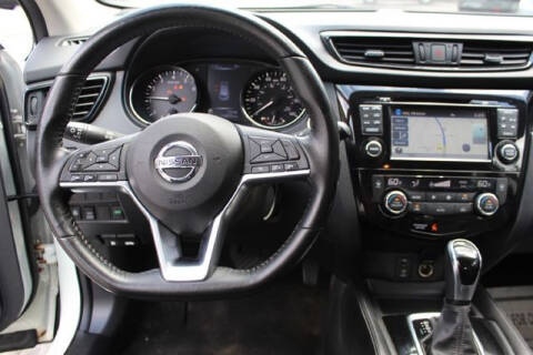 2017 Nissan Rogue Sport SL