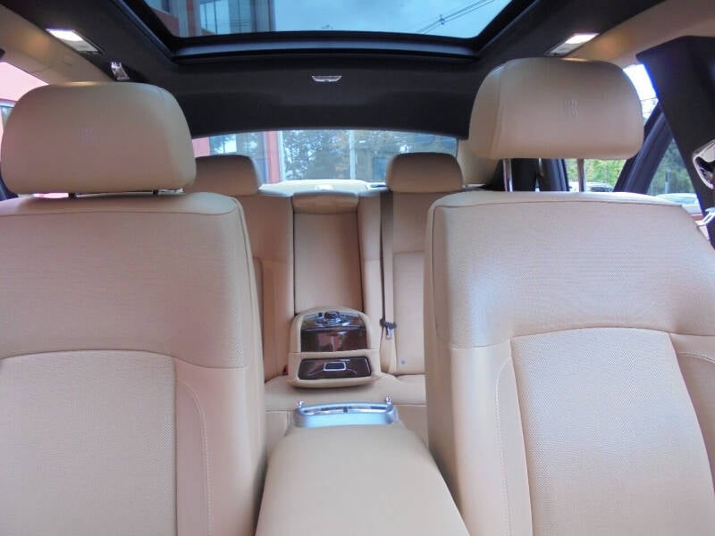 2011 Rolls-Royce Ghost Base photo 12