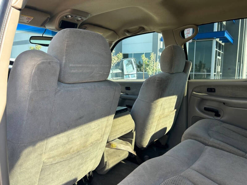 2002 Chevrolet Silverado 3500 LS