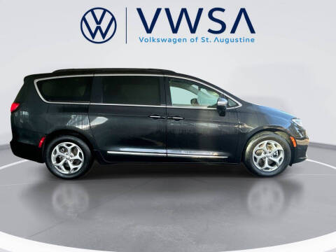 2023 Chrysler Pacifica Limited