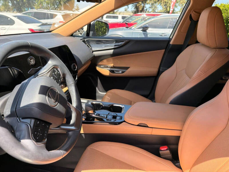 2024 Lexus NX 350h Premium