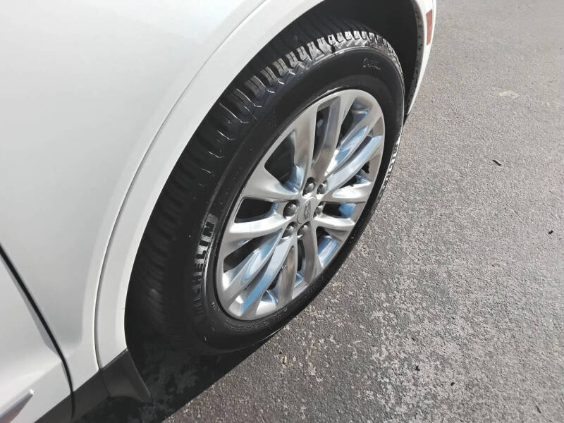 2018 Cadillac XT5 Platinum