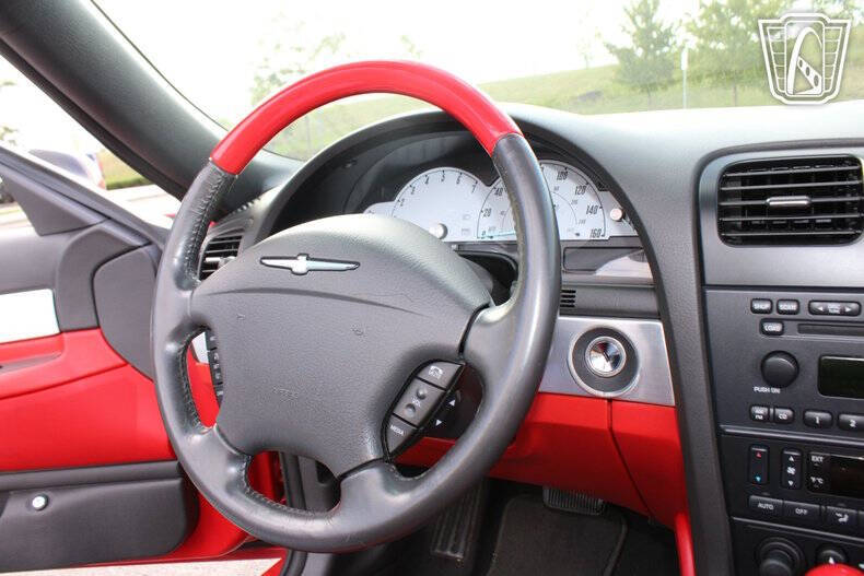 2002 Ford Thunderbird Deluxe