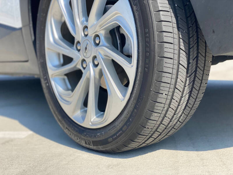 2023 Chevrolet Bolt EUV LT