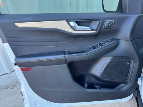 2022 Ford Escape Titanium