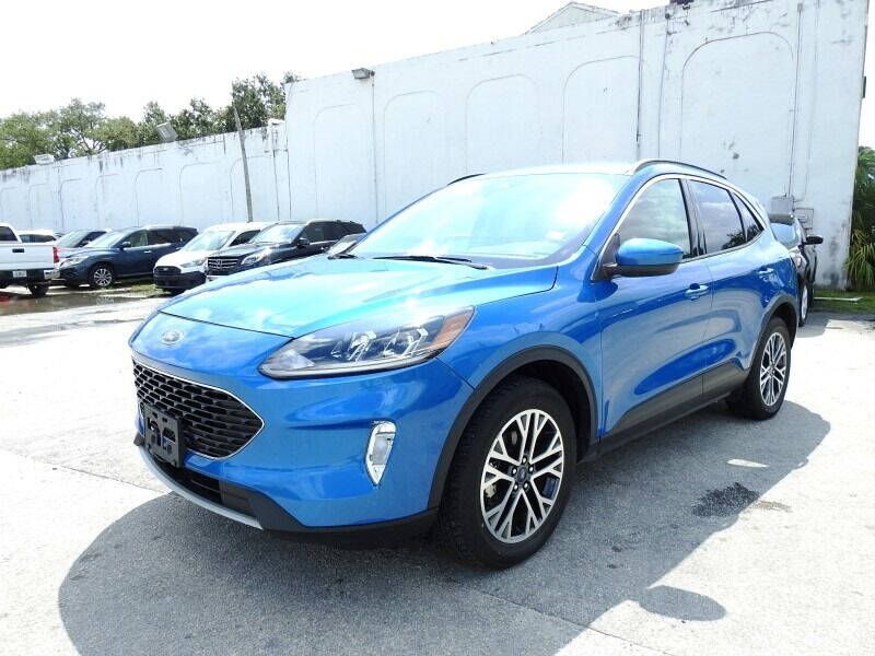 2020 Ford Escape SUV / Crossover - $20,900
