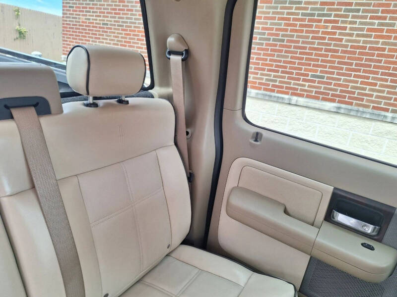 2006 Lincoln Mark LT