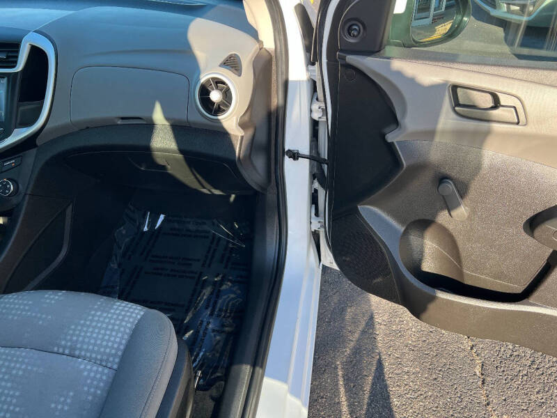 2017 Chevrolet Sonic LT Auto Fleet