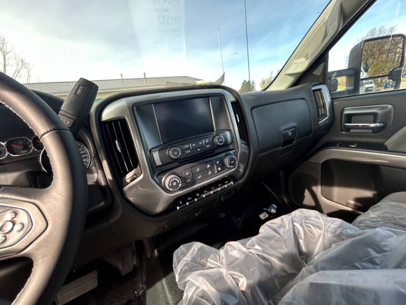 2024 Chevrolet Silverado 5500HD
