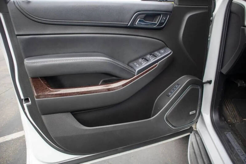 2017 GMC Yukon SLT