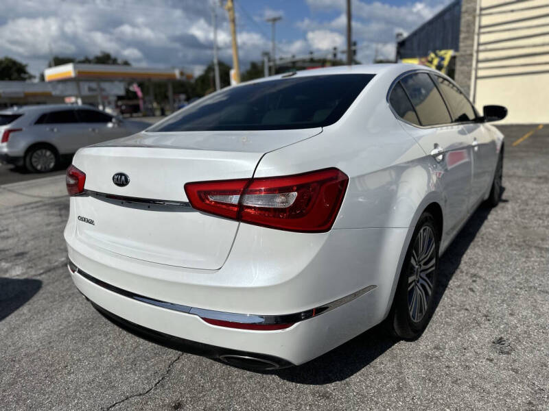 2016 Kia Cadenza