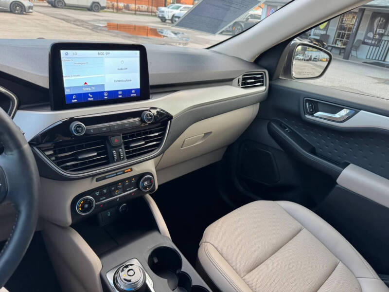 2020 Ford Escape SEL