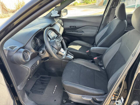 2020 Nissan Kicks S
