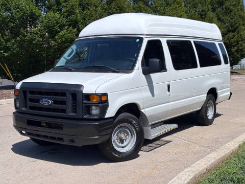 2011 Ford E-Series E-350 SD