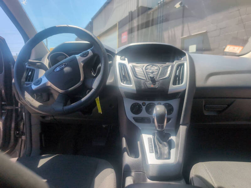 2012 Ford Focus SE