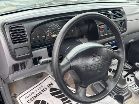 1999 Nissan Frontier XE