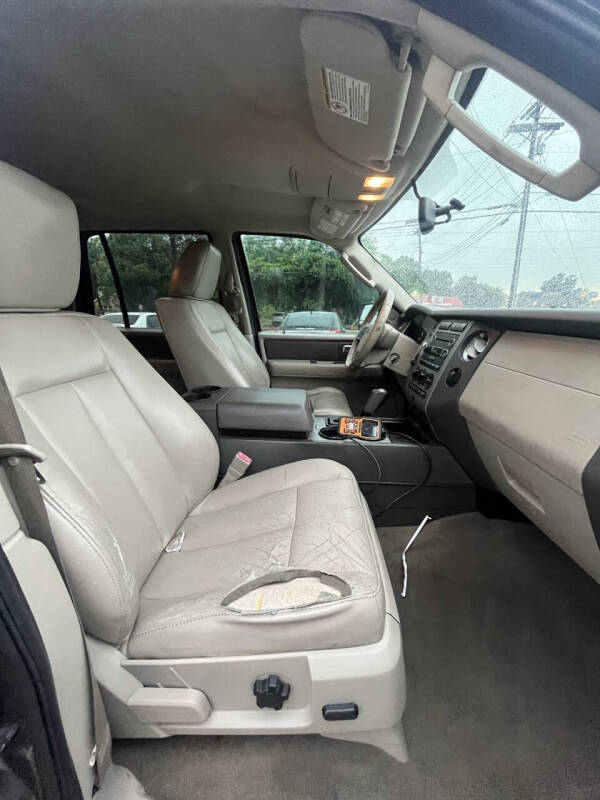 2011 Ford Expedition XLT