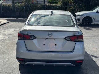 2024 Nissan Versa SR