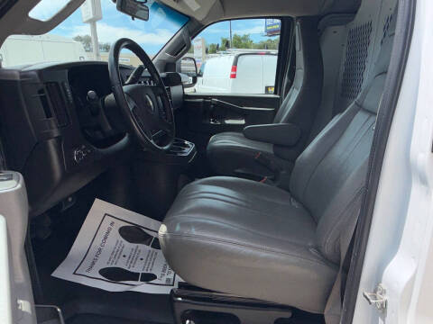 2022 Chevrolet Express 2500