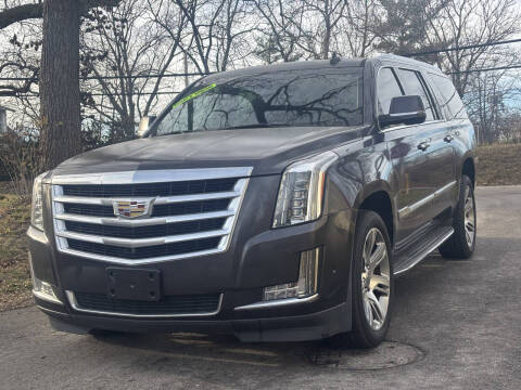 2017 Cadillac Escalade ESV Luxury