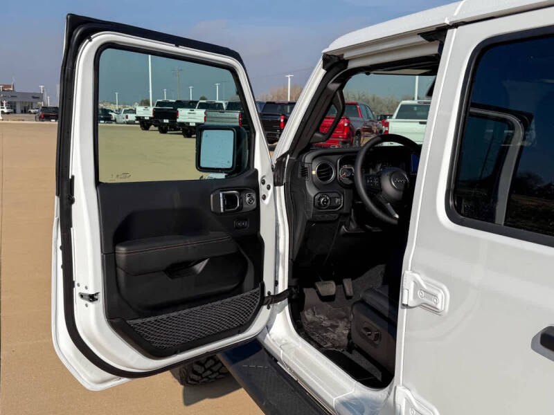 2025 Jeep Gladiator High Tide