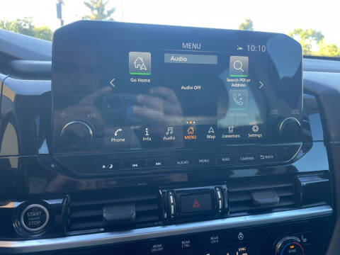 2022 Nissan Pathfinder SL